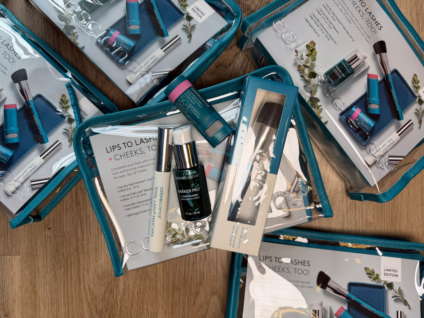 Lips to Lashes Holiday set